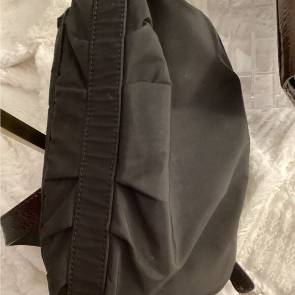 Brighton Black Crossbody Bag with Adjustable Strap and Durable Fabric - Picture 6 of 6